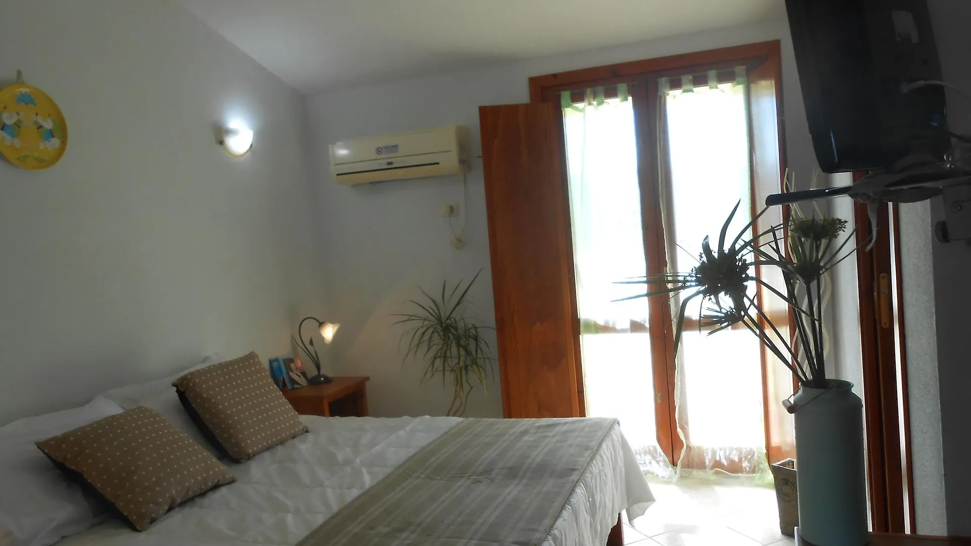 Hotel Velasole Posada  Italy